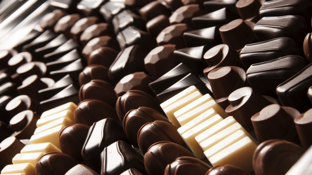 30 конфет. Производители шоколада. Бизнес на шоколаде. Шоколадный бизнес на дому. Шоколад деловой стиль.